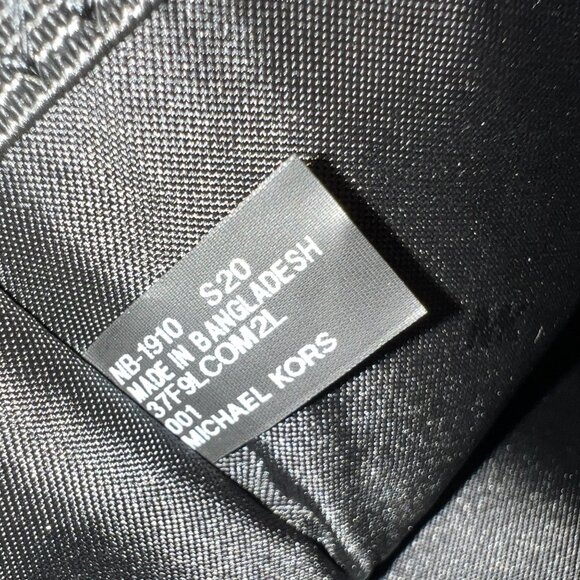 Michael Kors Black Leather Messenger Briefcase With Adjustable Strap & Interior - Picture 10 of 10